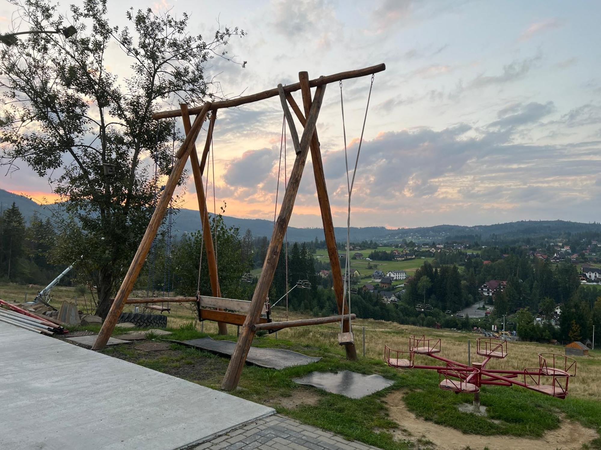 伊斯泰布纳Na Stoku住宿加早餐旅馆 外观 照片